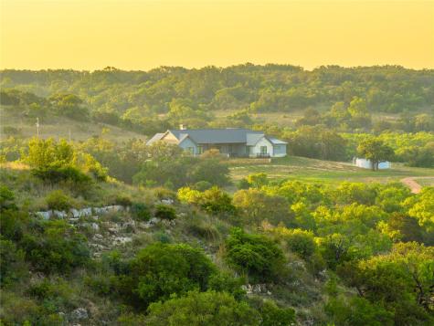 7487 N Us Highway 87 Mason TX 76856