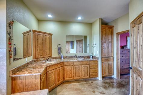 8256 S Us Highway 183 Briggs TX 78608