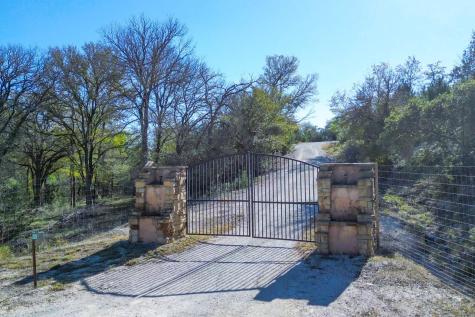 8256 S Us Highway 183 Briggs TX 78608