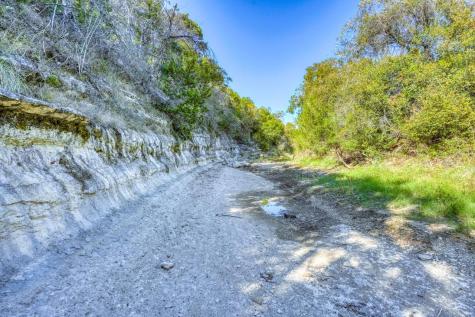 8256 S Us Highway 183 Briggs TX 78608