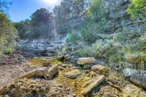 8256 S Us Highway 183 Briggs TX 78608