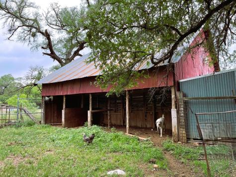 7866 County Road 404 Spicewood TX 78669