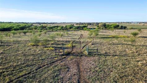 3191 County Road 463 Elgin TX 78621