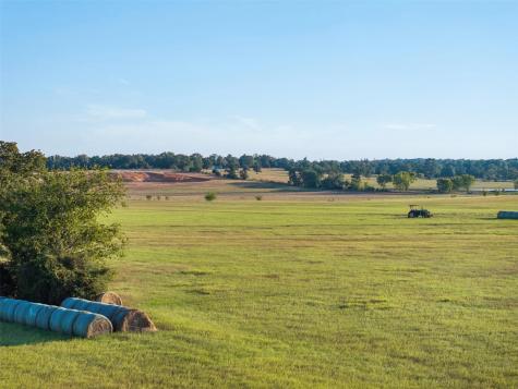 3419 County Road 309 Lexington TX 78947