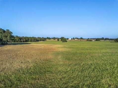 3419 County Road 309 Lexington TX 78947