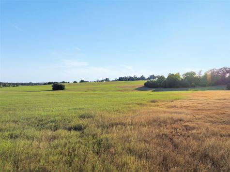 3419 County Road 309 Lexington TX 78947