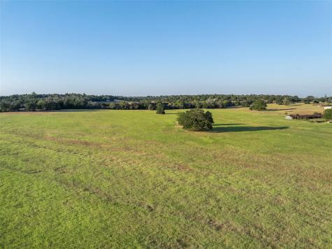 3419 County Road 309 Lexington TX 78947