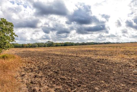 1250 Ladewig Lane Schulenburg TX 78956