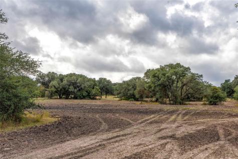 1250 Ladewig Lane Schulenburg TX 78956