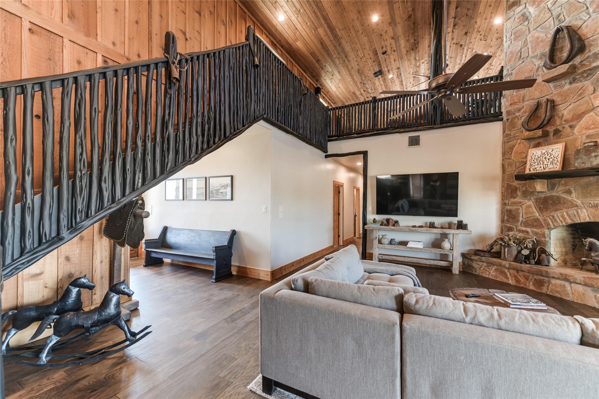 3019 S Highway 16 Llano TX 78643