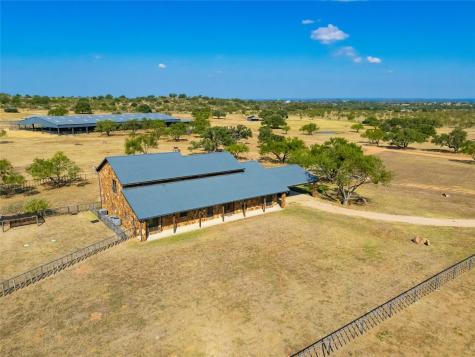 3019 S Highway 16 Llano TX 78643