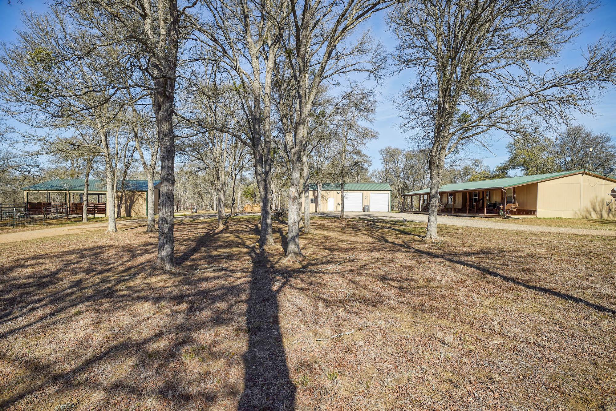 1675 Watterson Road Red Rock TX 78662