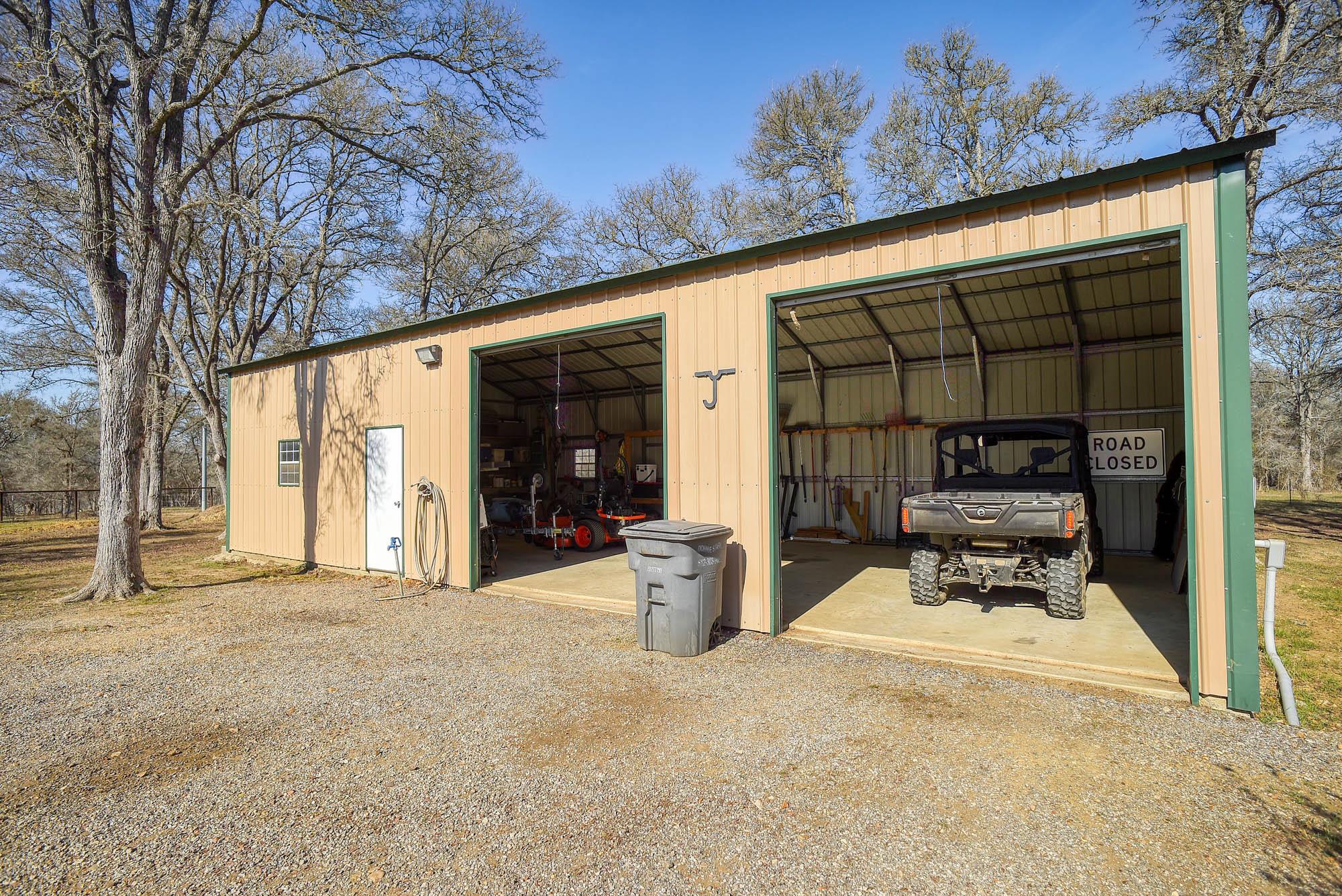 1675 Watterson Road Red Rock TX 78662
