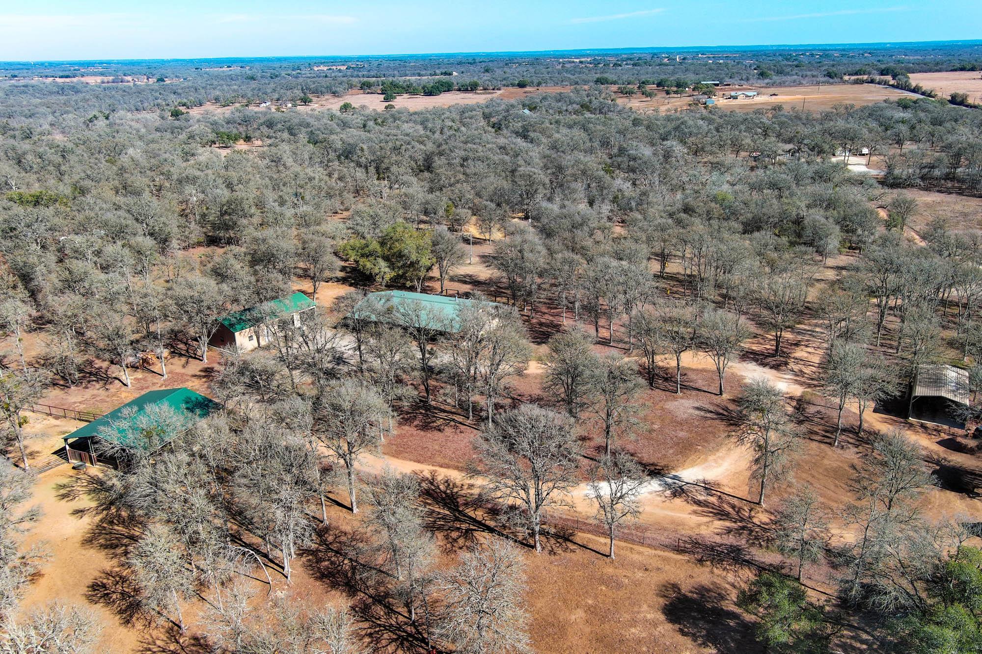 1675 Watterson Road Red Rock TX 78662
