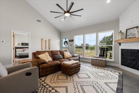 3389 Sparta Field Road Waelder TX 78959