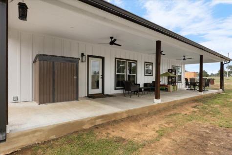 3389 Sparta Field Road Waelder TX 78959