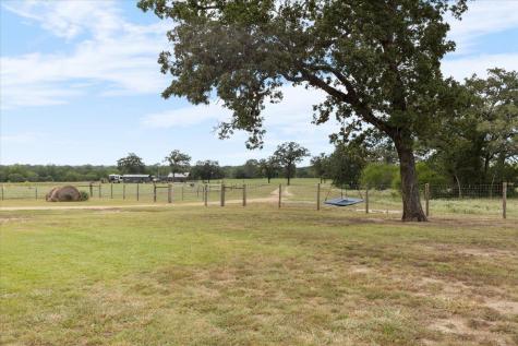 3389 Sparta Field Road Waelder TX 78959