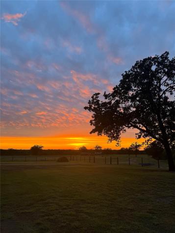 3389 Sparta Field Road Waelder TX 78959