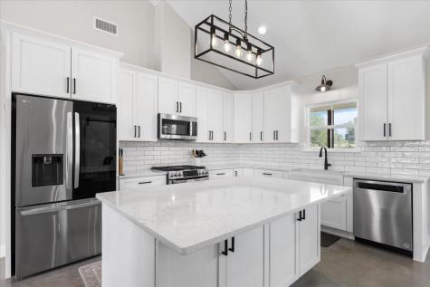 3389 Sparta Field Road Waelder TX 78959