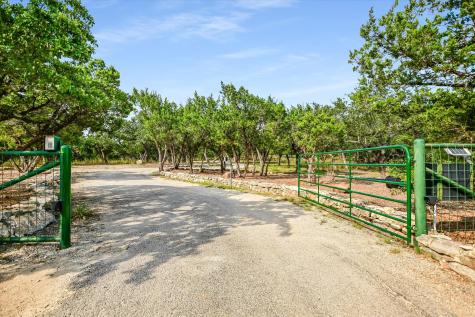 900 Longhorn Trail Wimberley TX 78676