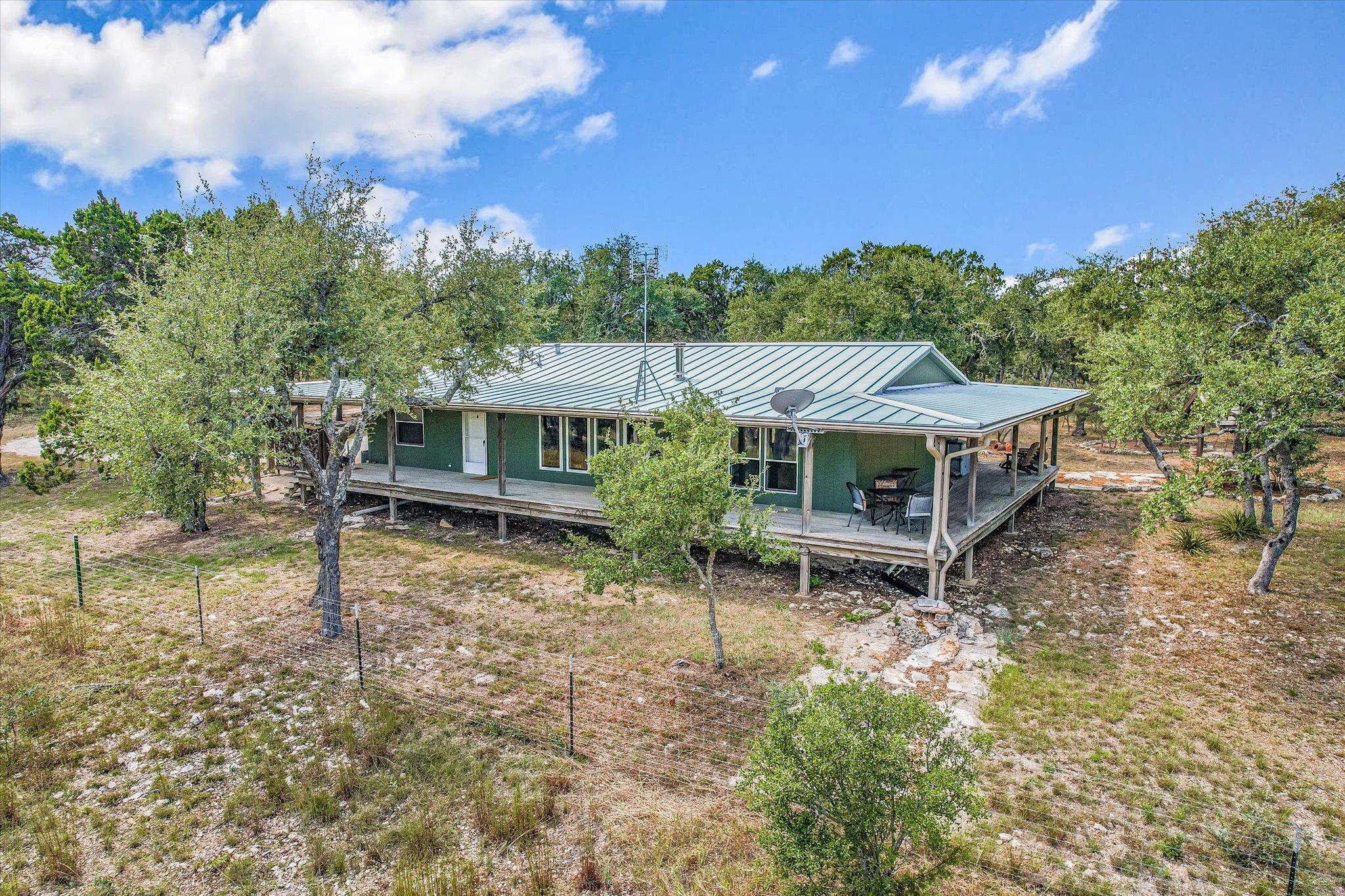 900 Longhorn Trail Wimberley TX 78676