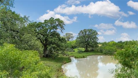2612 Roosevelt Drive Kingsbury TX 78638