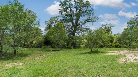2612 Roosevelt Drive Kingsbury TX 78638