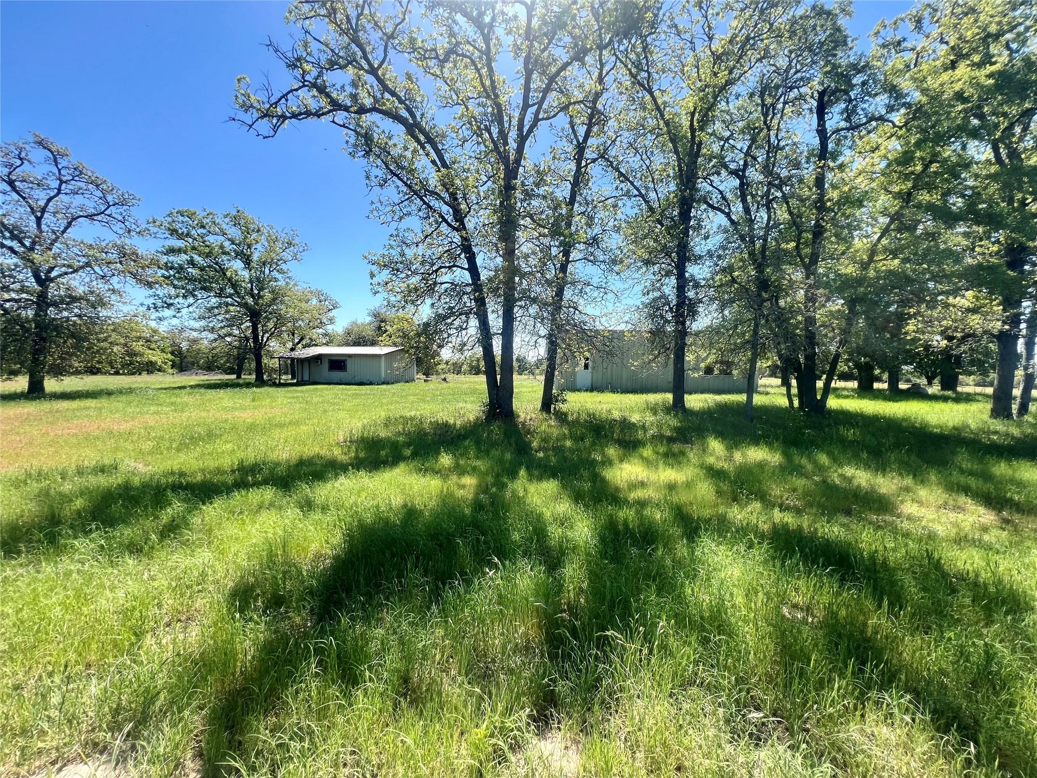 2542 County Road 306 Lexington TX 78947