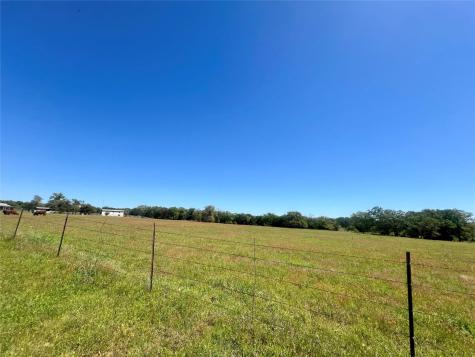 2542 County Road 306 Lexington TX 78947