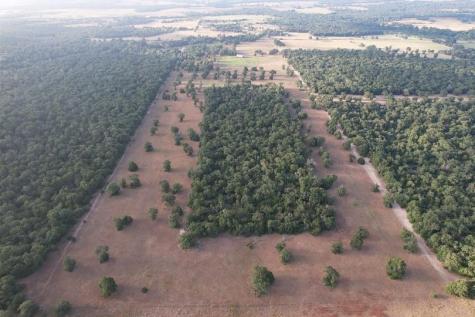 2542 County Road 306 Lexington TX 78947