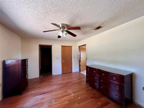 2542 County Road 306 Lexington TX 78947