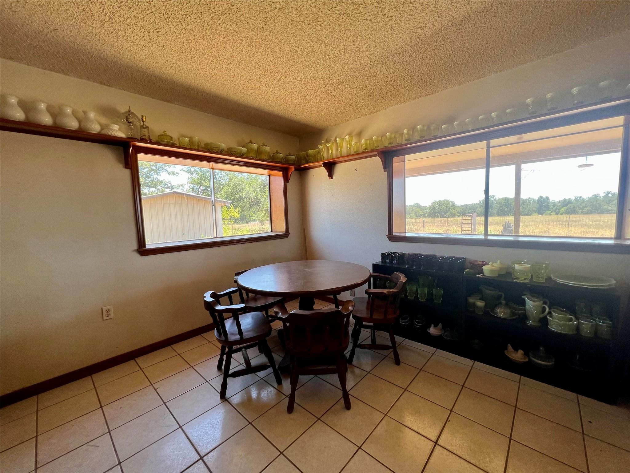 2542 County Road 306 Lexington TX 78947