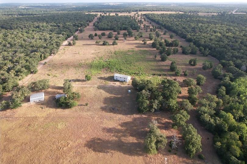 2542 County Road 306 Lexington TX 78947