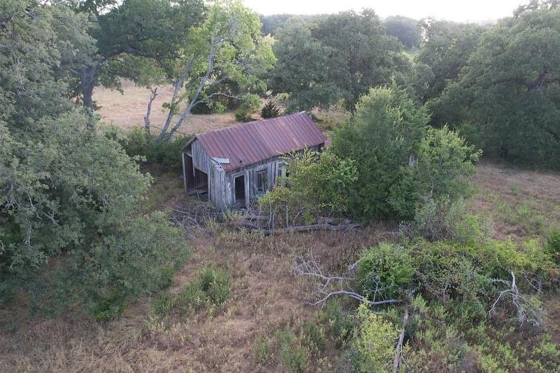 2542 County Road 306 Lexington TX 78947