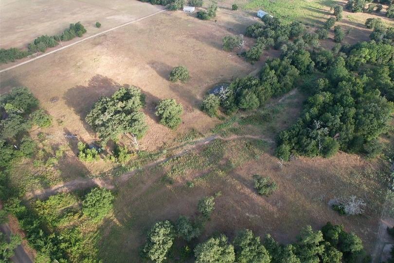 2542 County Road 306 Lexington TX 78947
