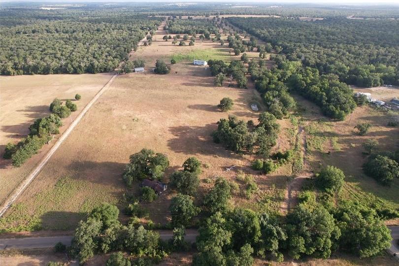 2542 County Road 306 Lexington TX 78947