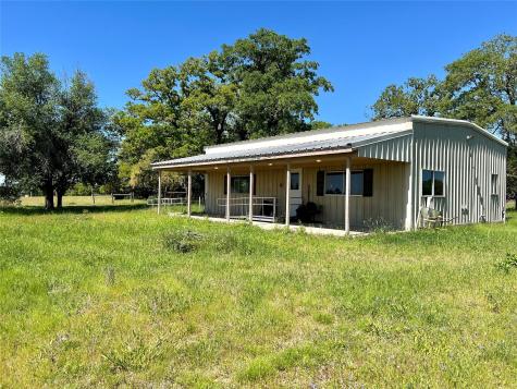2542 County Road 306 Lexington TX 78947