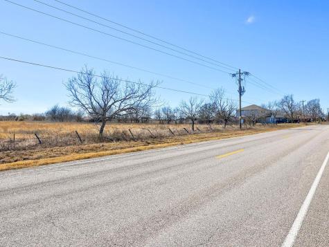 1015 E Main Street Troy TX 76579