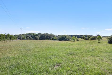 1310 N Nassau Road Round Top TX 78954