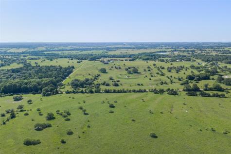 1310 N Nassau Road Round Top TX 78954