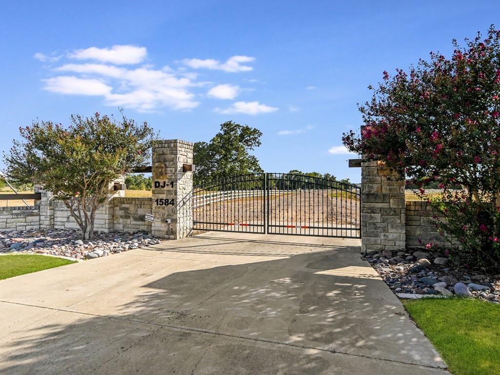 1584 County Road 226 Road Giddings TX 78942