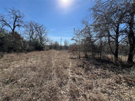 - S Highway 183 Lockhart TX 78640