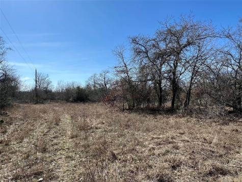 - S Highway 183 Lockhart TX 78640