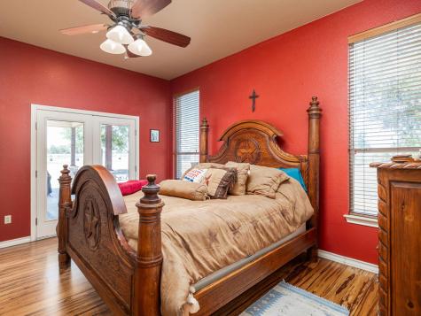 1801 County Road 470 Coupland TX 78615