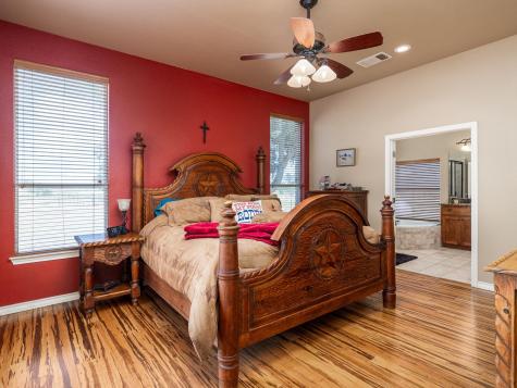 1801 County Road 470 Coupland TX 78615