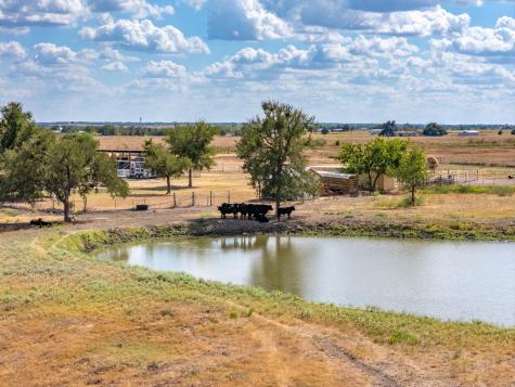 1801 County Road 470 Coupland TX 78615