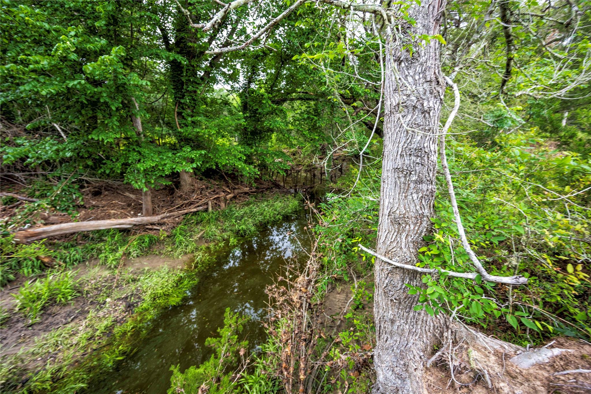 2570 Burke Road Flatonia TX 78941