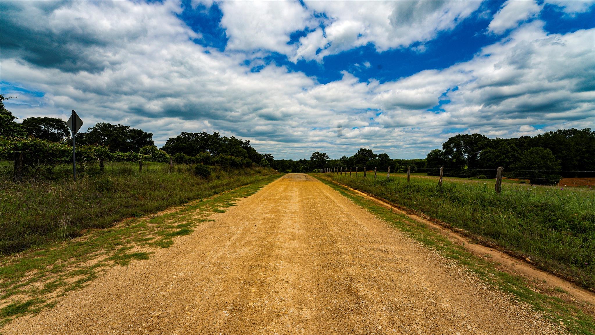 0000 Cr 413 Lexington TX 78947