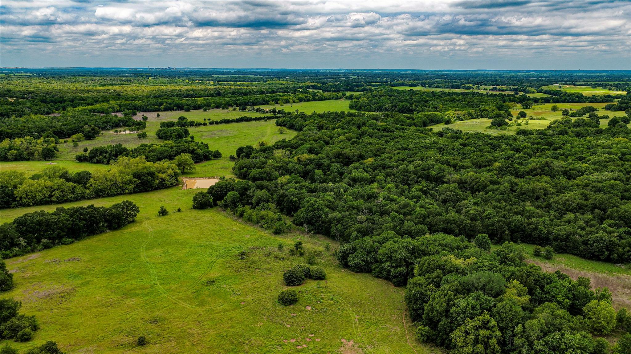 0000 Cr 413 Lexington TX 78947