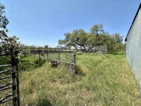 10745 & 10767 Rosemar Lane Lane Adkins TX 78101